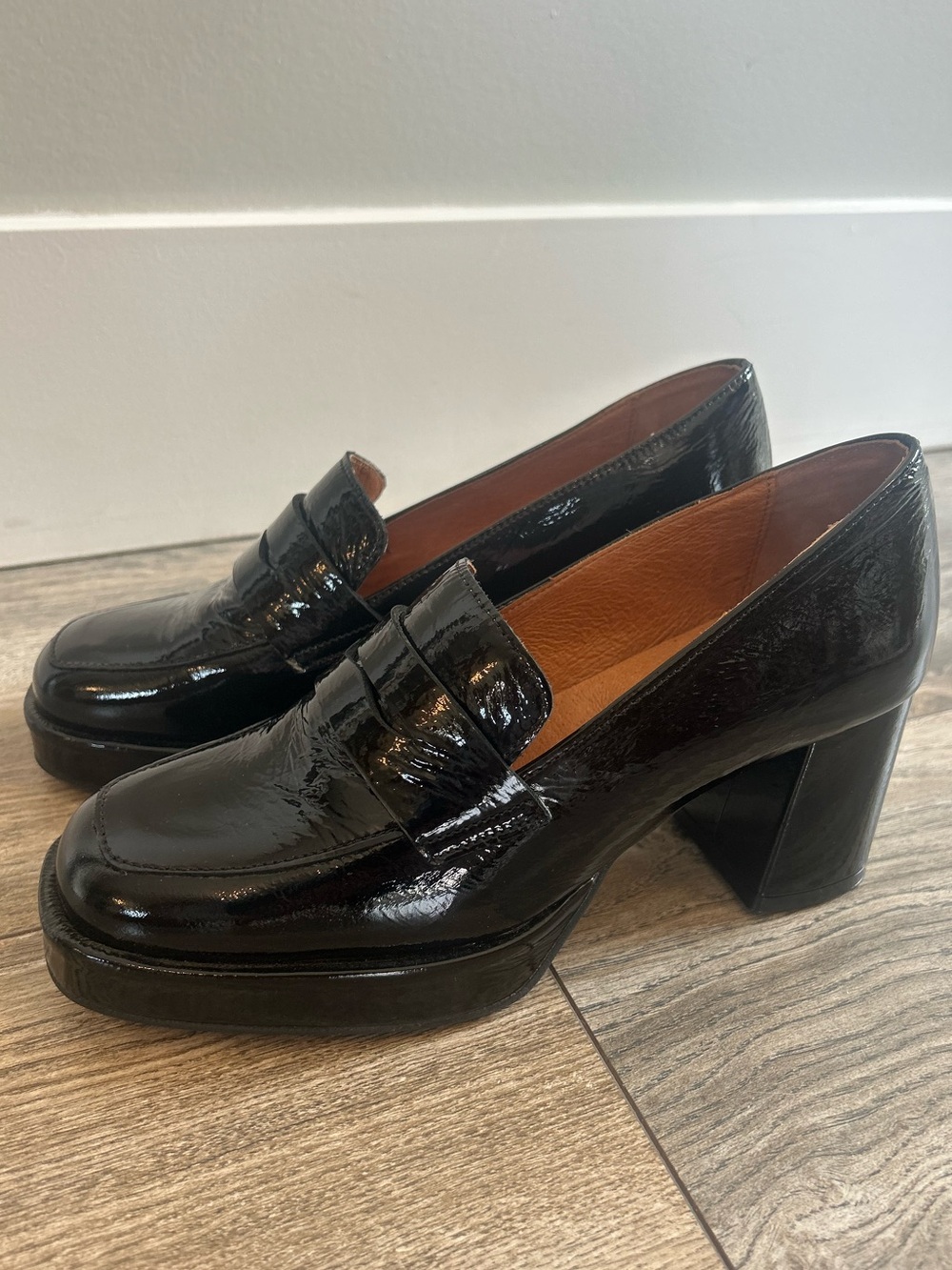 Miz Mooz Black Patent Leather Platform Chunky Mary Jane Block Heel Loafers Pumps